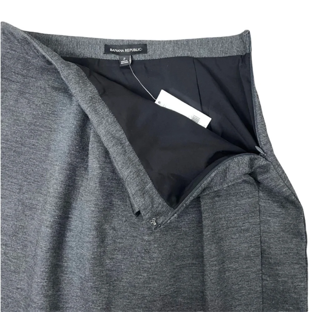 NWT Banana Republic Heather Gray Pencil Skirt - Size 2